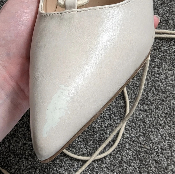 Le Chateau Beige Strappy 4" Heel size 10 Worn Once - Picture 7 of 7